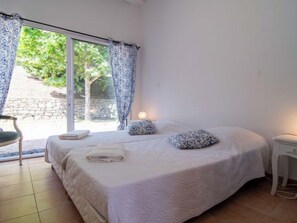 3 chambres, fer et planche à repasser, Wi-Fi