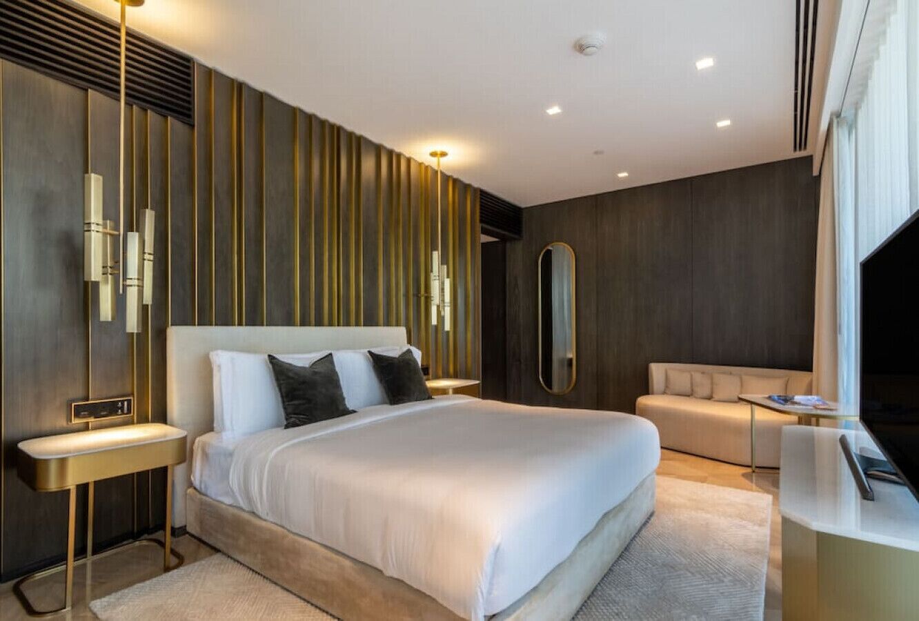 3 bedrooms, desk, iron/ironing board, free WiFi