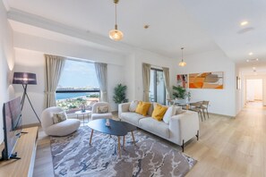 TV - Sadaf 6 - Remarkable Two Bedroom (Jumeirah Beach Residence)