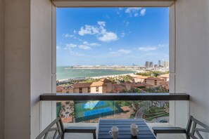 Interior - Sadaf 6 - Remarkable Two Bedroom (Jumeirah Beach Residence)