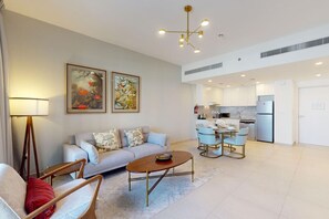 TV - Lux 1 Bed | Near Burj Al Arab | Madinat Jumeirah I Lamtara 3 (Madinat Jumeirah Living)