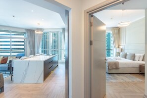 Interior - Glamorous 2 Bed I near Barasti Beach I Marina View I Torch Tower (Dubai Marina)