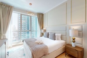 2 bedrooms, desk, iron/ironing board, WiFi - 2212 Torch Tower, Dubai Marina (Dubai Marina)