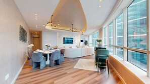 Dining - Exquisite 4 Bedroom l 11th Floor l Next to Metro (Dubai Marina)