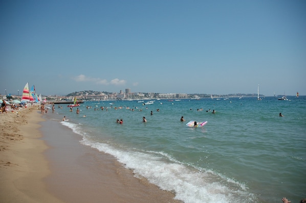 Vlak bij het strand