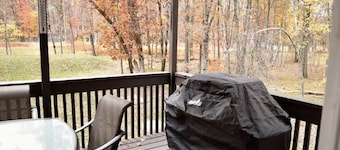 10Min to slopes/Game room /Fire place/ Family Friendly