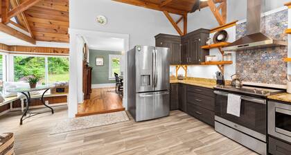 1910 Asheville Gem - Mountain Views w/ Hot Tub