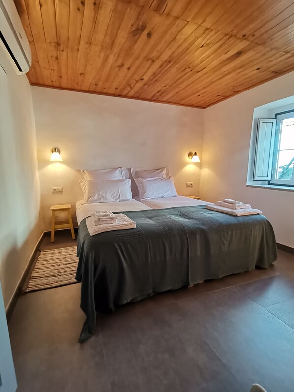 2 bedrooms, WiFi, bed sheets