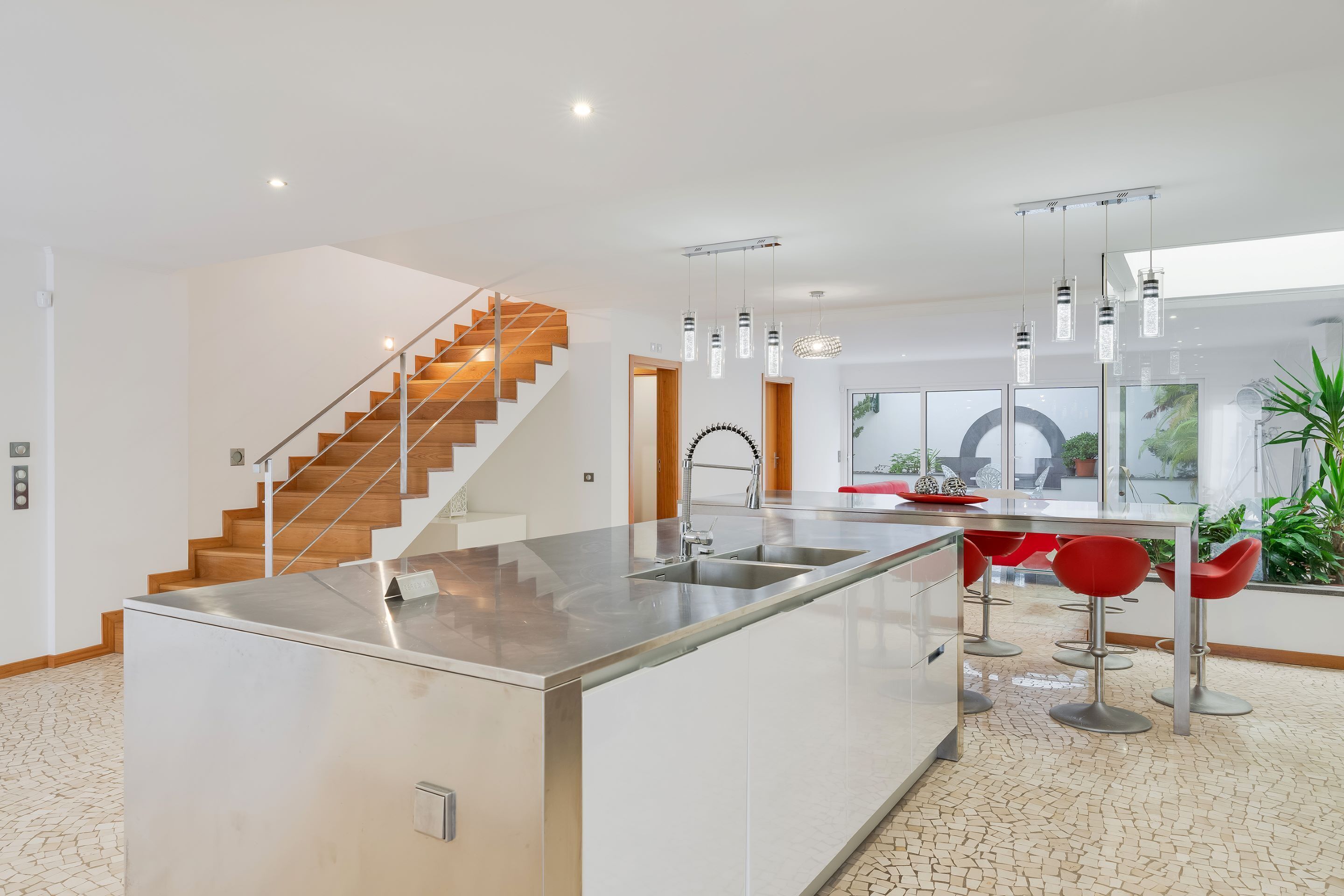 Espresso maker, coffee/tea maker, electric kettle