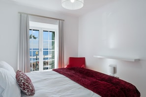 4 bedrooms, iron/ironing board, free WiFi, bed sheets - Casa Clarisse (Funchal)