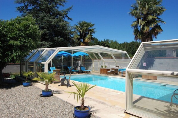 Piscine extérieure, piscine chauffée