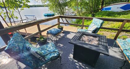 Dry cabin on Big Lake with Lake access, shared dock with private deck.