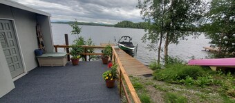 Historical cabin on Big Lake with Lake access, shared dock with private deck