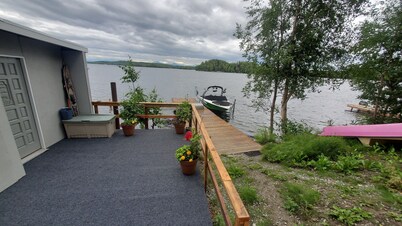 Historical cabin on Big Lake with Lake access, shared dock with private deck