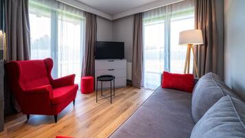 Apartment (B1) | Wohnbereich | Flachbildfernseher