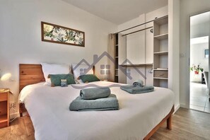 3 chambres, lit parapluie, accès Internet