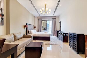 1 غرفة نوم ومكتب ومكواة/لوح كي وواي فاي مجانًا