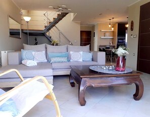 Smart TV, fireplace - House on the Beach (Sea La Vie) (Μάλια)