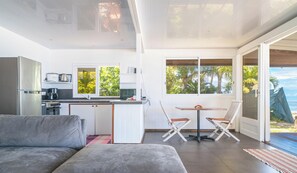 Interior - Fare Matairoa - 2BR Beach Cottage (Moorea-Maiao)