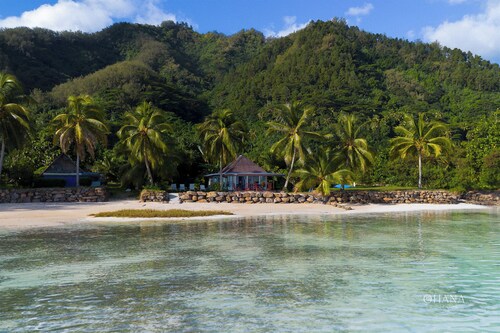 Fare Matairoa - 2BR Beach Cottage