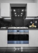 Refrigerador, microondas, horno, placa de cocina