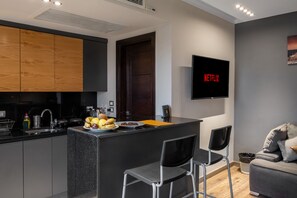 シティ ルーム | 客室ごとに異なる装飾、客室ごとに異なるインテリア、アイロン / アイロン台、WiFi (無料)