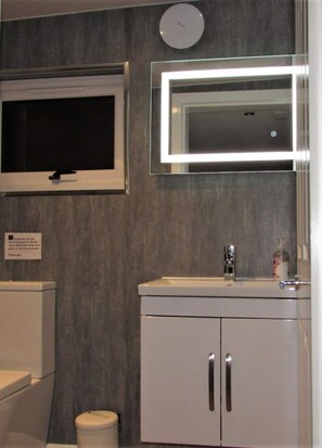Shower, towels