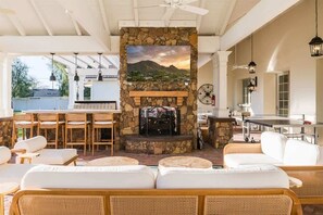 Interior - Chateau D`Arcadia - A French Inspired Luxury Home (Scottsdale)