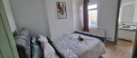 4 slaapkamers, gratis wifi, beddengoed