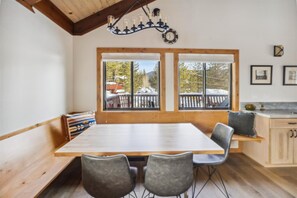 Dining - Beautifully Updated 3 Bedroom in Olympic Valley (Olympic Valley)