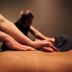Sale per trattamenti di coppia, sauna, vasca idromassaggio