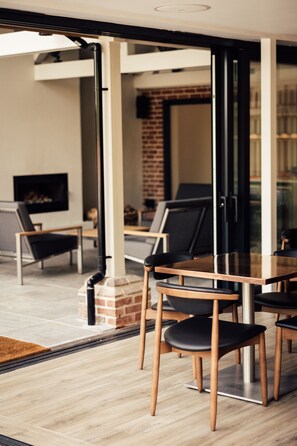 Salas de tratamientos para parejas, sauna, bañera de hidromasaje 