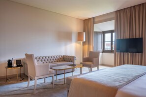 1 bedroom, in-room safe, free WiFi, bed sheets