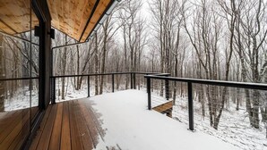 Property grounds - Luxury Mountain Retreat: Skiing, Hiking, Sauna (Tucker County)