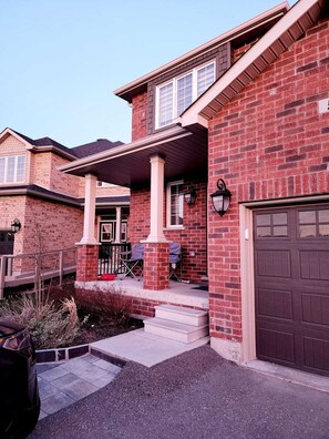 Exterior - Stunning - Basement Apt in Barrie (Barrie)