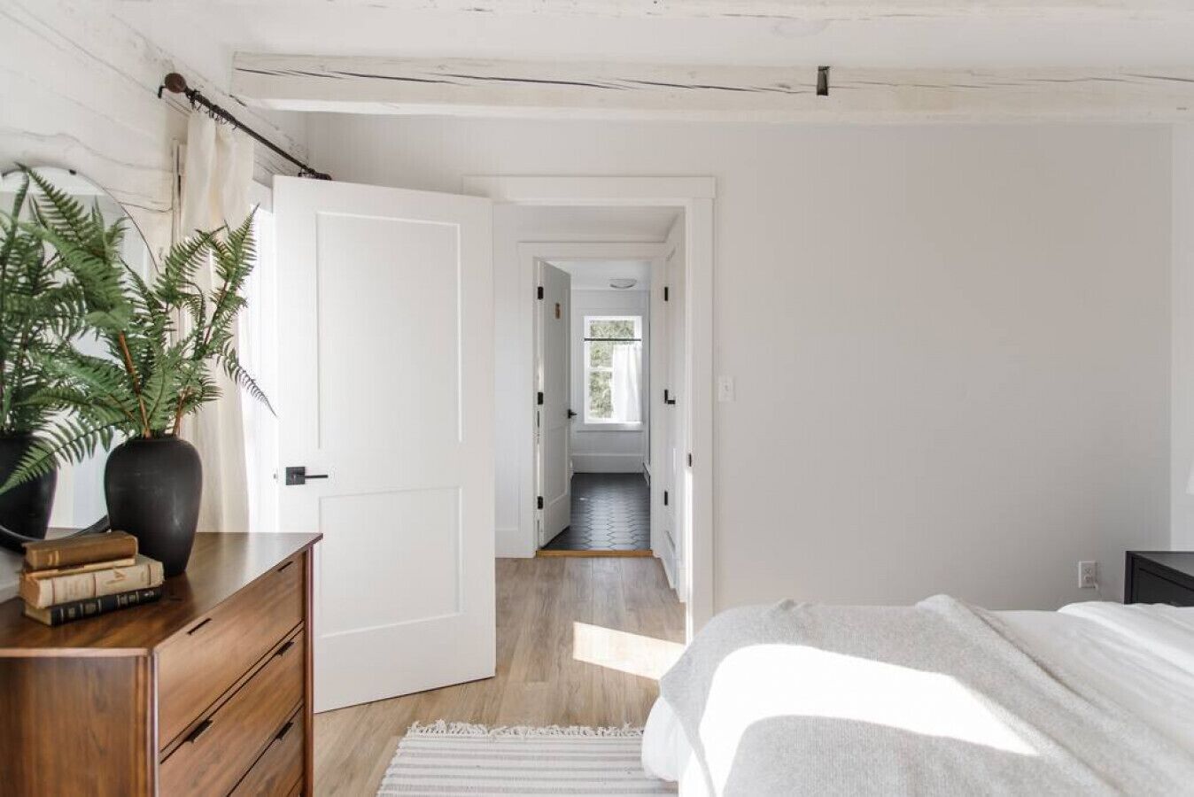 3 bedrooms, iron/ironing board, travel crib, free WiFi