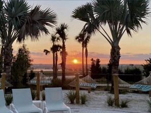 Terrace/patio - 5-Star Discounts, 5-Star Reviews! New Island Vacation Pool Home.2025 Specials (Davenport)