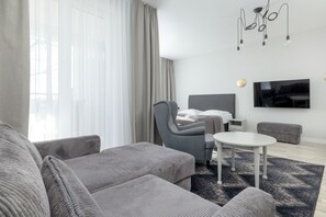 高级公寓 | 办公桌、免费 WiFi、床单