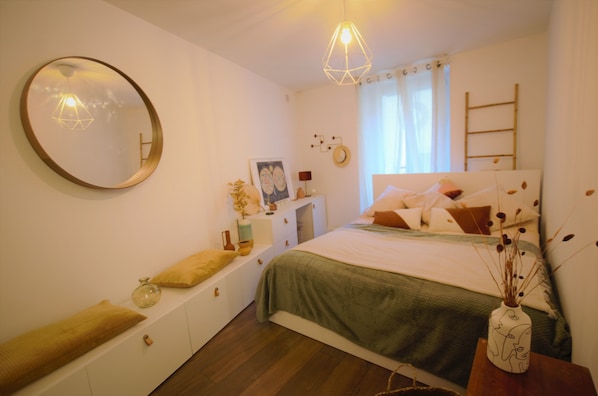 2 bedrooms, WiFi, bed sheets