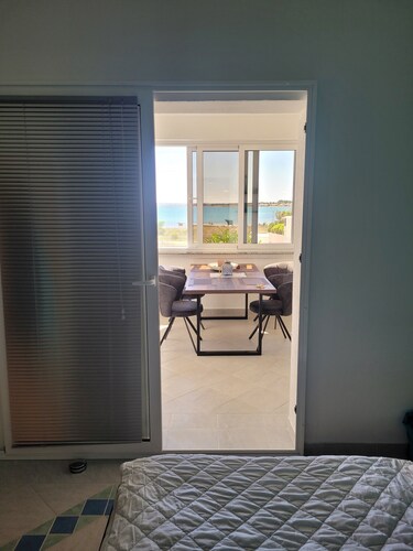 House 110sqm 60m to the beach 2 terraces in front of and behind the house