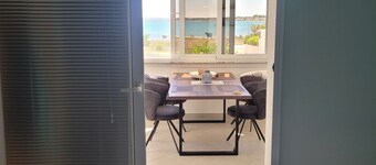 House 110sqm 60m to the beach 2 terraces in front of and behind the house