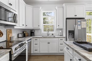 Dishwasher, coffee/tea maker