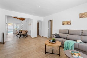 TV - Villa Amanecer - Plus (Calpe)