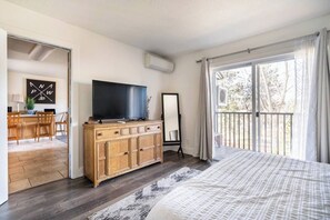 1 chambre, fer et planche à repasser, lit parapluie, Wi-Fi gratuit