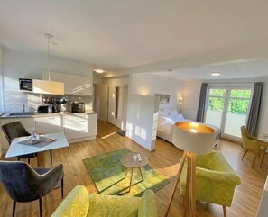 1 camera, una scrivania, Wi-Fi gratuito, lenzuola