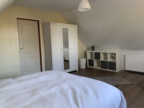 3 bedrooms, WiFi