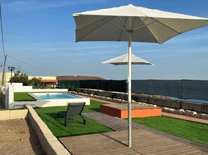 Terrace/patio - Country House 'Lucrecia' with Sea View, Private Pool and Wi-Fi (Fasnia)