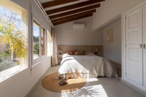 7 dormitorios, tabla de planchar con plancha, wifi gratis y ropa de cama