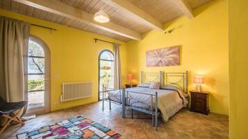 2 間睡房、熨斗/熨衫板、免費 Wi-Fi、床單