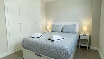 2 habitaciones, tabla de planchar con plancha y wifi gratis